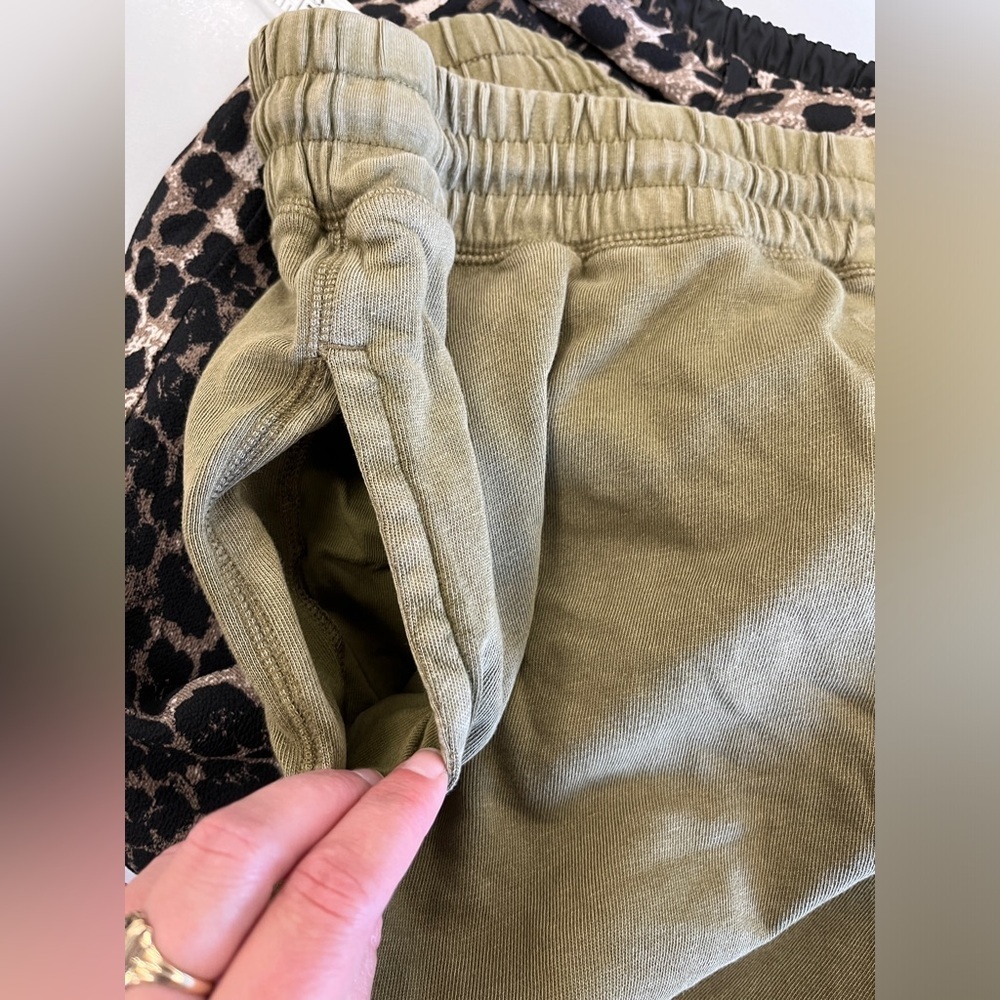 J.Crew Magic Rinse™  Olive Green Jogger Pant Reimagined French Terry Cloth Sz L - Picture 7 of 12